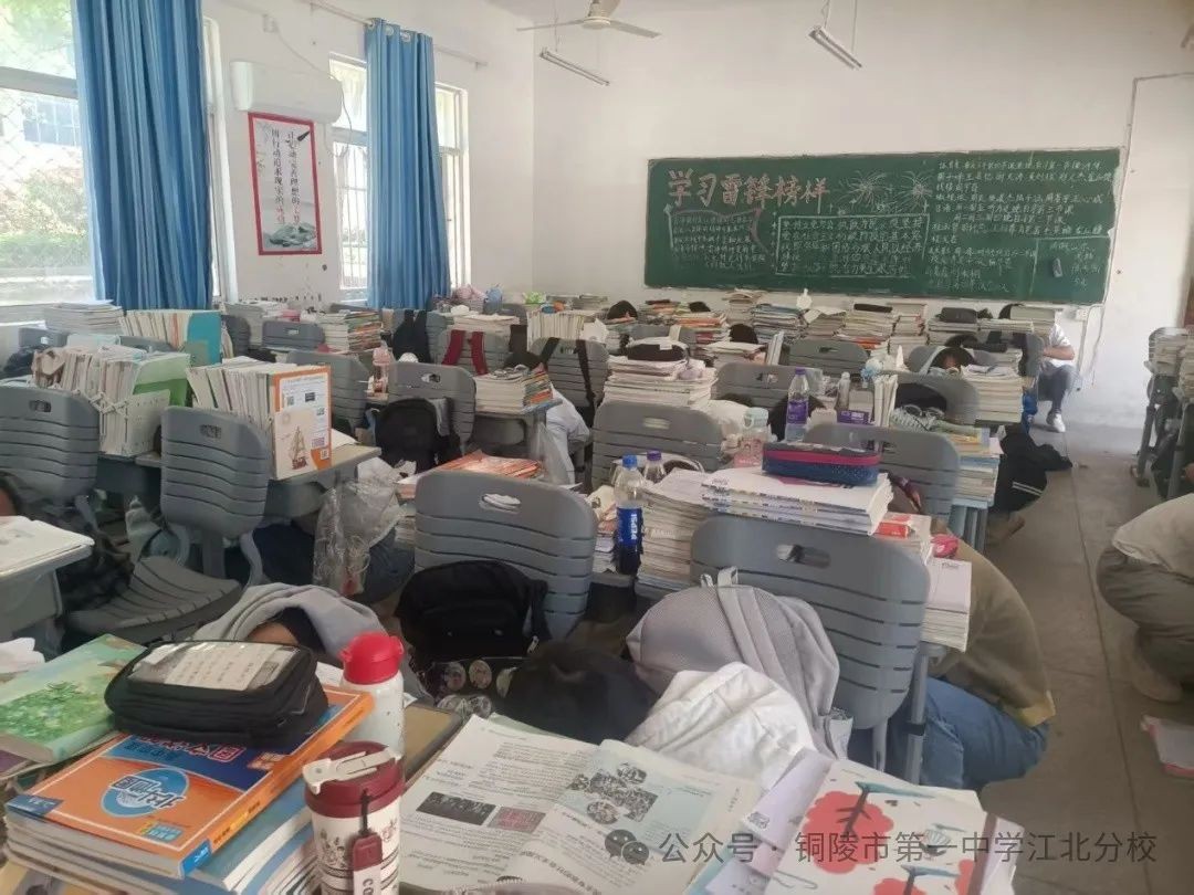 人人讲安全 个个会应急 市一中江北分校举行防震减灾应急疏散演练活动