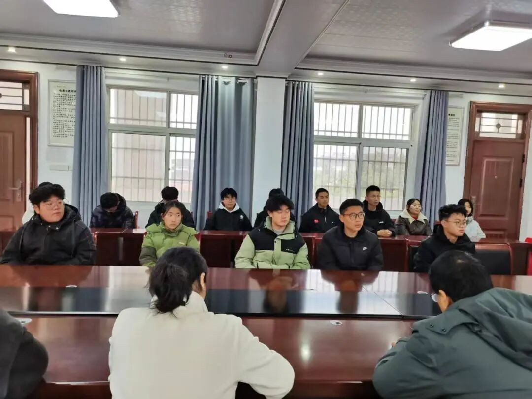 膳事共商榷 食安伴朝夕 我校召开食堂食品安全学生监督委员会会议